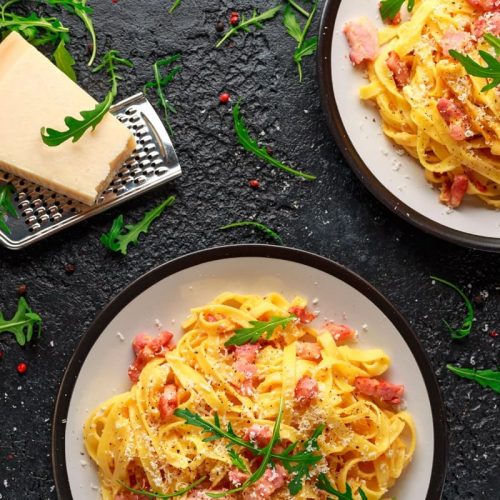 fettuccine-no-cream-carbonara-sauce-min