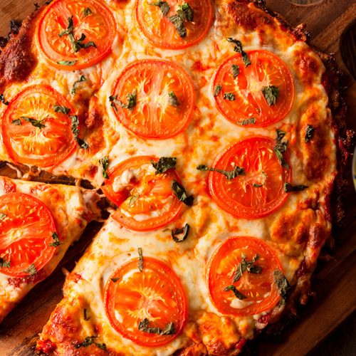 vegan-cauliflower-crust-pizza-12-7-2019_1200x628-sin-texto
